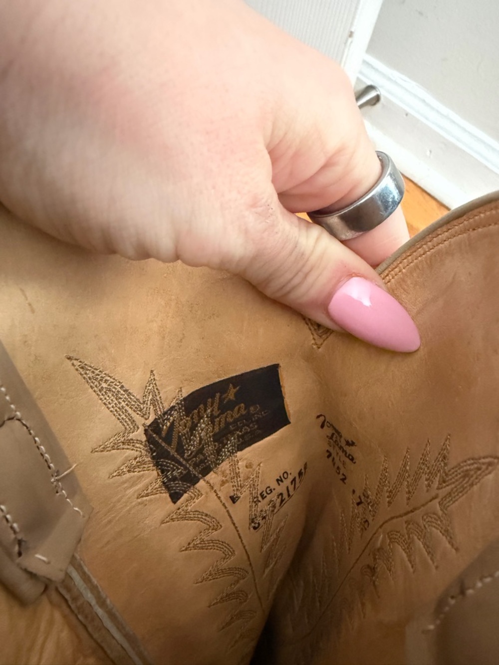 Vintage Women’s Tony Lama Beige Cowboy Boots | $200 originally - Picture 8 of 9